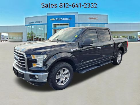 Used 2015 Ford F150 XLT w/ Equipment Group 301A Mid RWD image 3