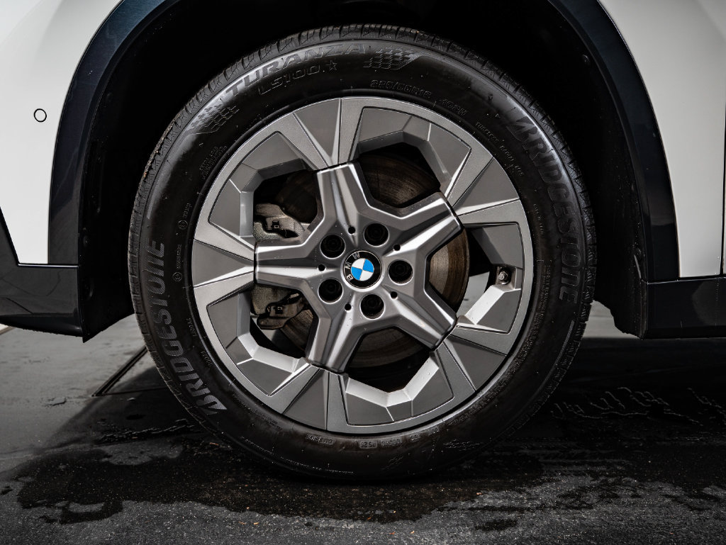 Certified 2025 BMW X1 xDrive28i AWD/4WD image 13