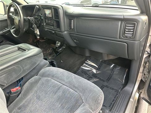 Used 2002 Chevrolet Silverado 3500 LS w/ Electrical Convenience Pkg image 23