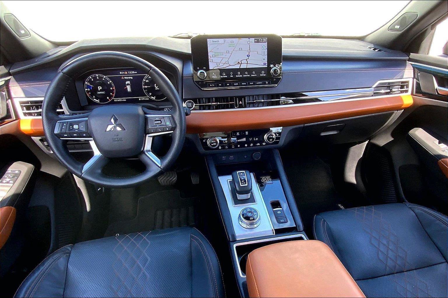 Used 2023 Mitsubishi Outlander SEL 40th Anniversary AWD/4WD image 13