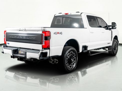 Used 2025 Ford F250 Platinum image 8