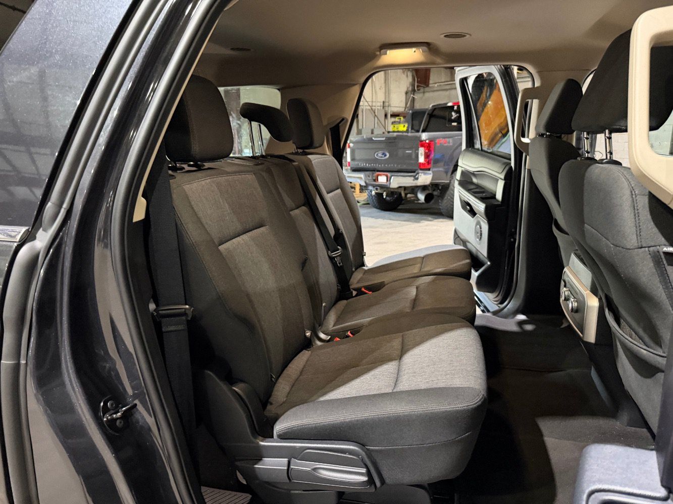 Used 2024 Ford Expedition Max XLT RWD image 23