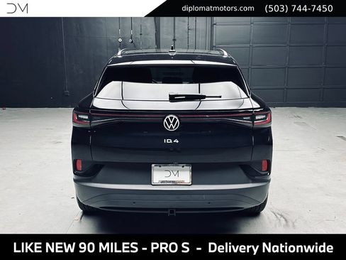 Used 2024 Volkswagen ID.4 Pro S AWD/4WD image 5