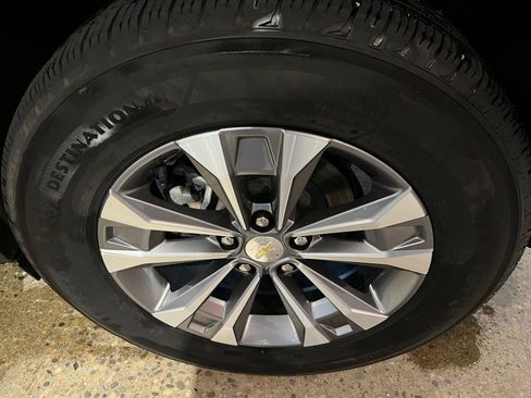 Used 2025 Chevrolet Equinox LT image 31