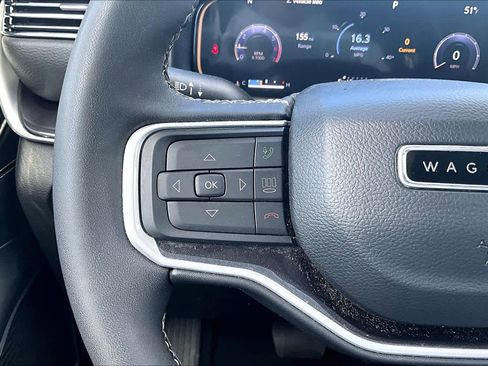 Used 2023 Jeep Wagoneer L 4WD image 20