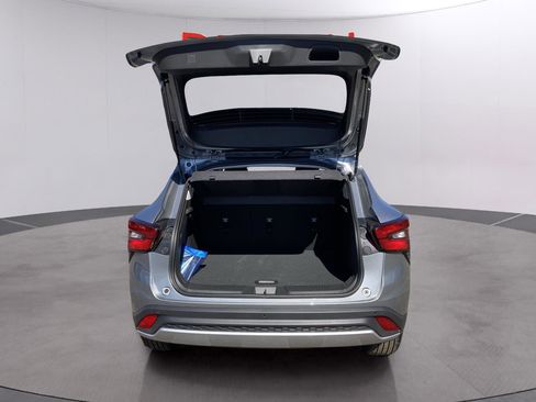 New 2026 Chevrolet Trax LT w/ Driver Confidence Package image 13