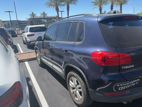 Used 2016 Volkswagen Tiguan S image 7