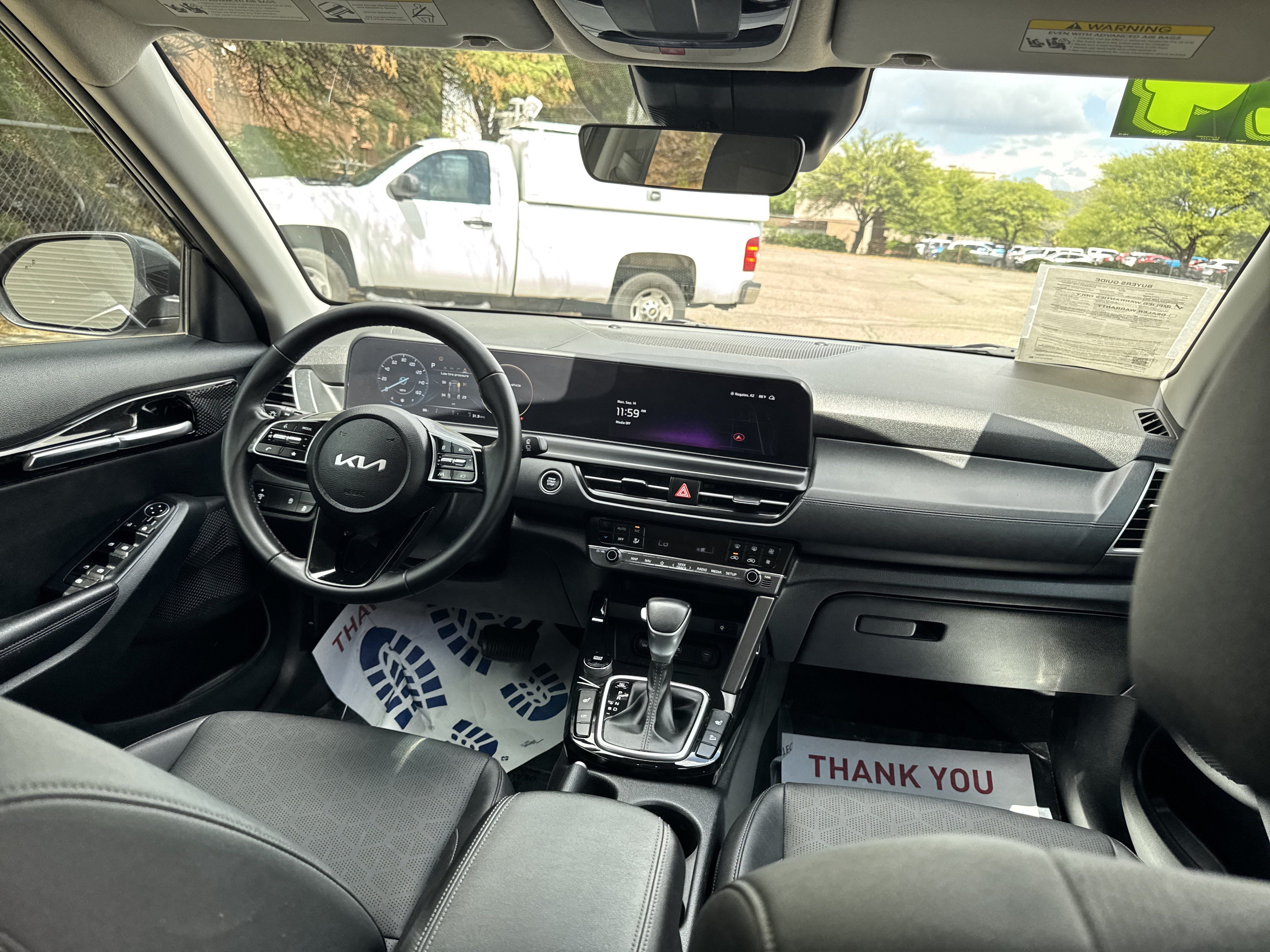 Used 2024 Kia Seltos EX FWD image 12