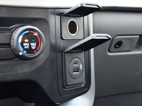 Used 2022 Ford F150 XLT AWD/4WD image 30