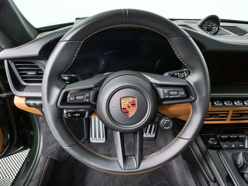 Certified 2026 Porsche 911 GT3 RWD image 9