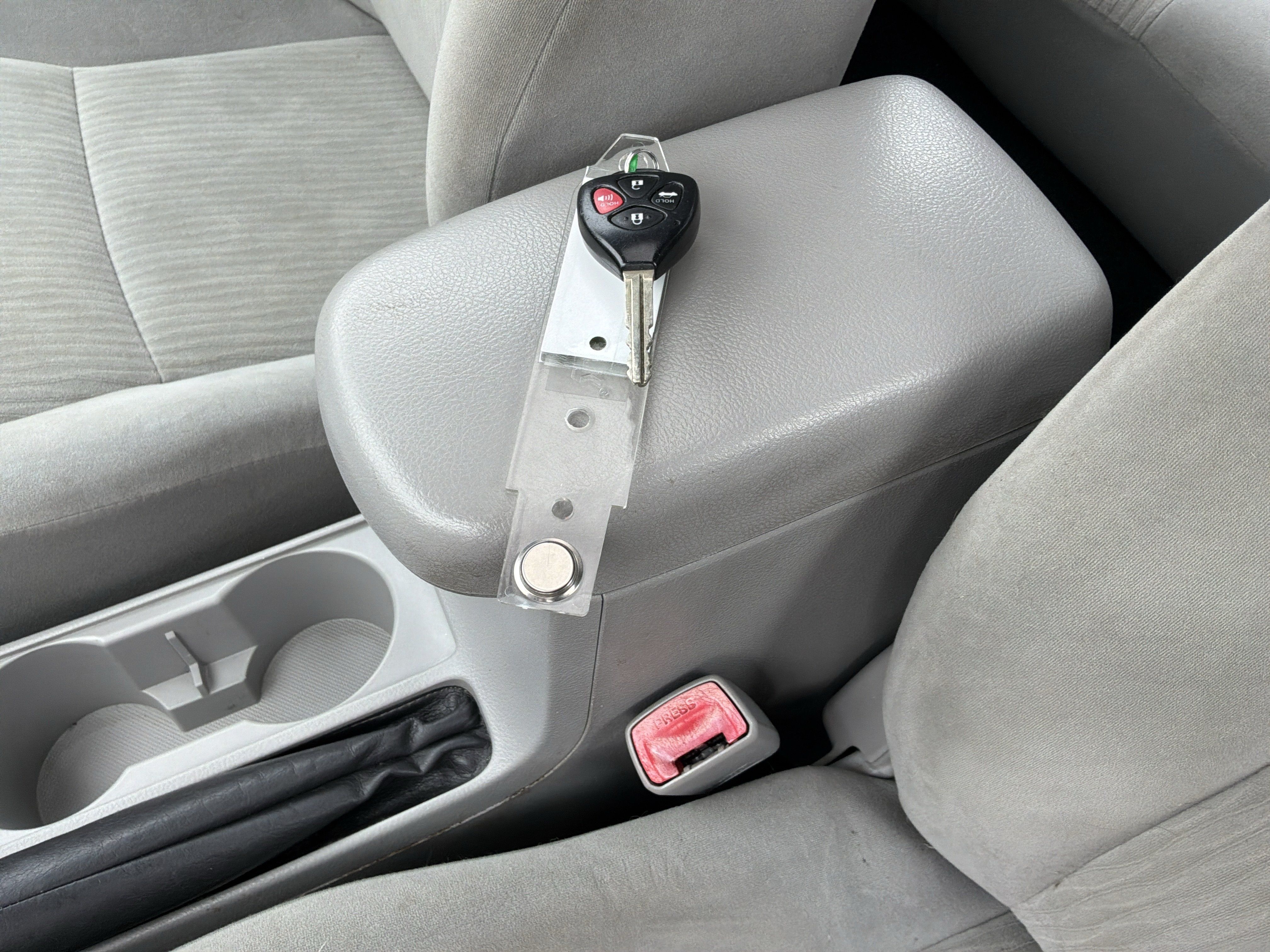 Used 2010 Toyota Corolla LE w/ All Weather Guard Pkg FWD image 35