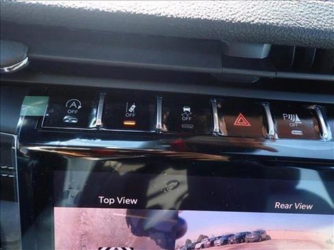 New 2025 Jeep Grand Cherokee L Limited w/ Luxury Tech Group II image 27