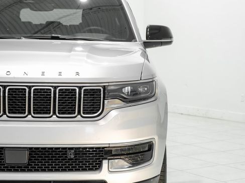 Used 2023 Jeep Wagoneer Series II image 42