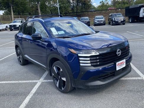 New 2026 Nissan Kicks SR w/ Cold Weather Package image 2