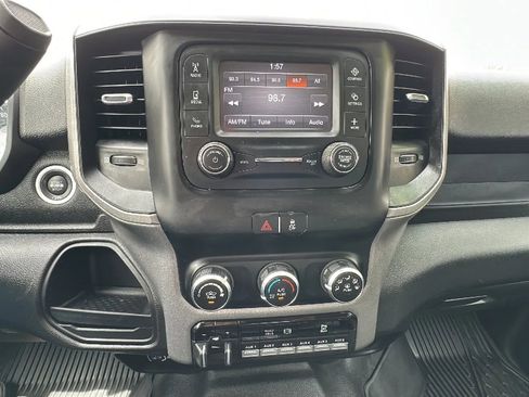 Used 2020 RAM 2500 Tradesman w/ Chrome Appearance Group AWD/4WD image 14