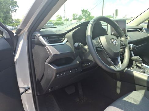 Certified 2024 Toyota RAV4 XLE w/ Convenience Package AWD/4WD image 17