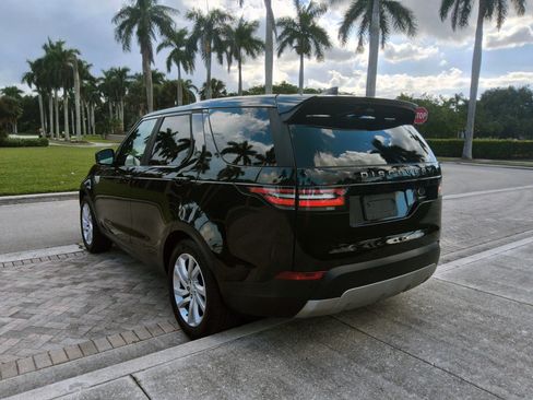 Used 2017 Land Rover Discovery HSE image 5