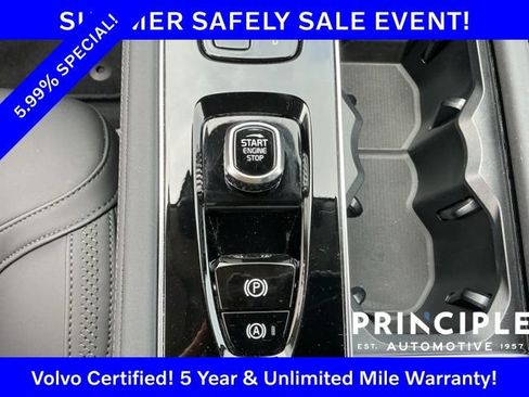 Certified 2025 Volvo XC90 B5 Plus AWD/4WD image 21