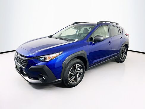 Used 2024 Subaru Crosstrek 2.0i Premium image 3