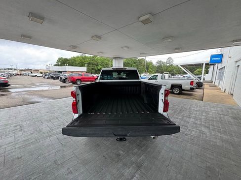 Used 2025 Chevrolet Silverado 2500 LT AWD/4WD image 9