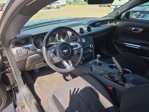 Used 2021 Ford Mustang GT RWD image 10