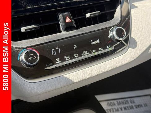 Used 2020 Toyota Corolla LE w/ LE Convenience Package FWD image 28