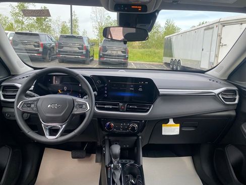 New 2026 Chevrolet TrailBlazer LT w/ Midnight Edition AWD/4WD image 21