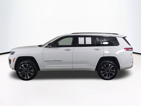 Used 2022 Jeep Grand Cherokee L Overland w/ Luxury Tech Group IV AWD/4WD image 8