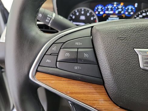 Used 2017 Cadillac XT5 Platinum w/ Driver Assist Package AWD/4WD image 26
