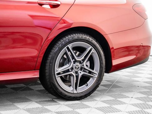 Used 2023 Mercedes-Benz E 350 4MATIC Sedan image 31