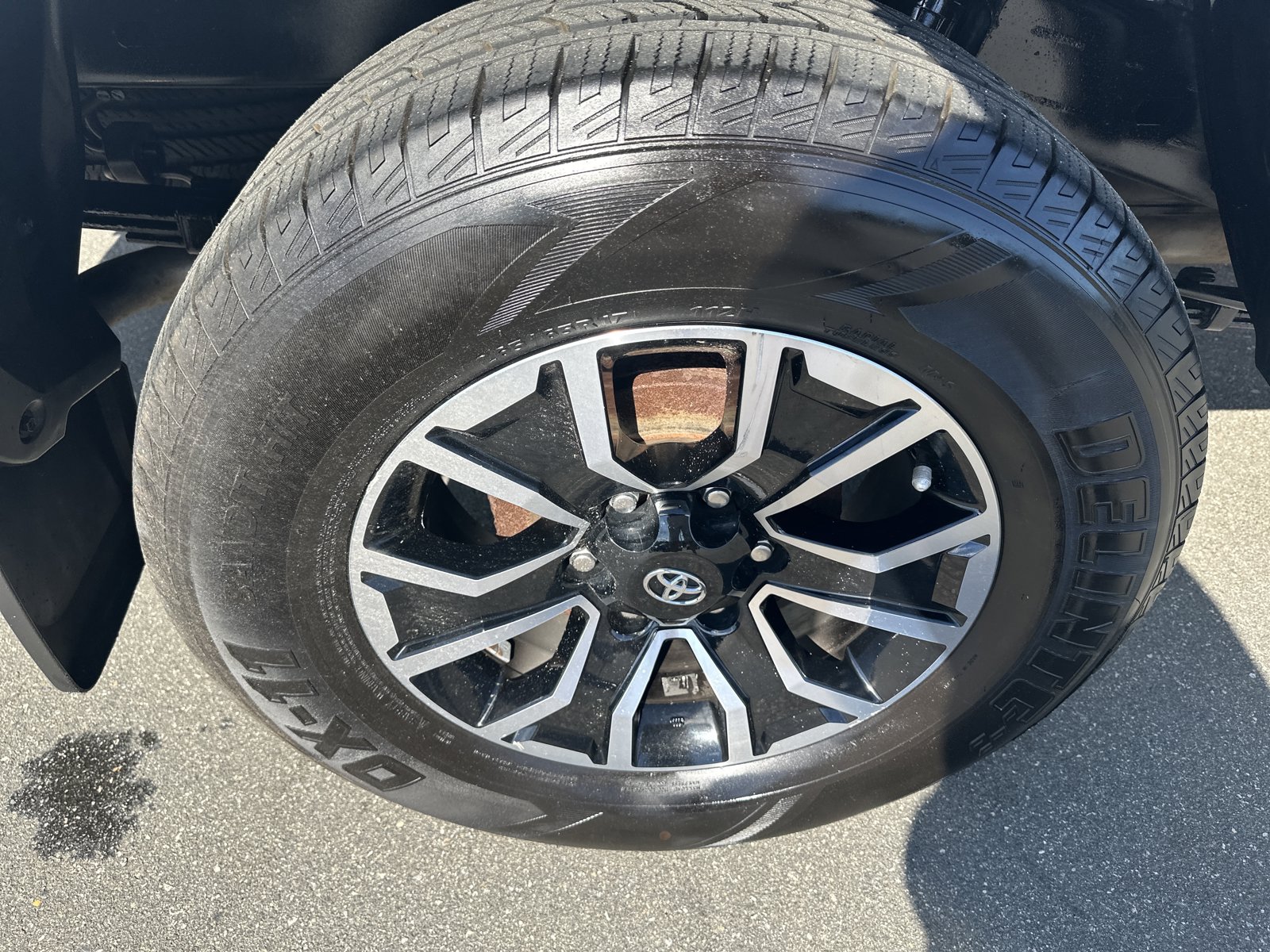 Used 2021 Toyota Tacoma TRD Sport AWD/4WD image 31