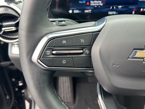Used 2025 Chevrolet Equinox LT AWD/4WD image 15