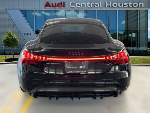 Used 2023 Audi RS e-tron GT w/ Carbon Performance Package image 10