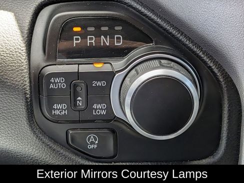 Used 2023 RAM 1500 Big Horn AWD/4WD image 18