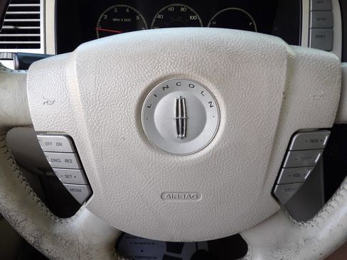 Used 2003 Lincoln Navigator Luxury image 29