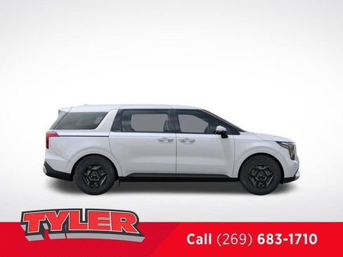 New 2026 Kia Carnival FWD image 8