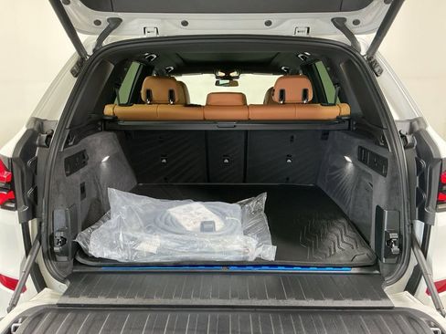 Certified 2026 BMW X5 xDrive50e w/ M Sport Package AWD/4WD image 7