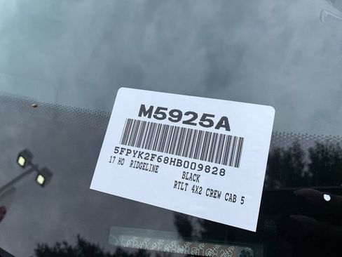 Used 2017 Honda Ridgeline RTL-T image 37
