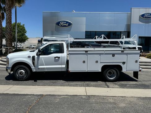 New 2025 Ford F350 XL w/ XL Chrome Package RWD image 3