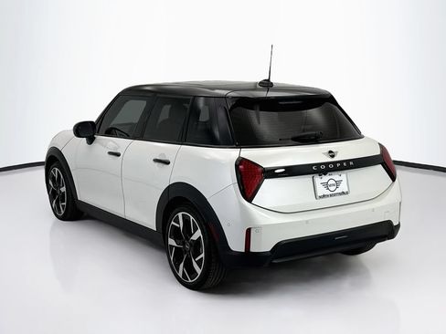 Certified 2026 MINI Cooper 4-Door Hardtop FWD image 11