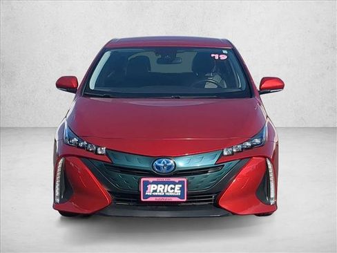 Used 2019 Toyota Prius Prime Premium FWD image 2