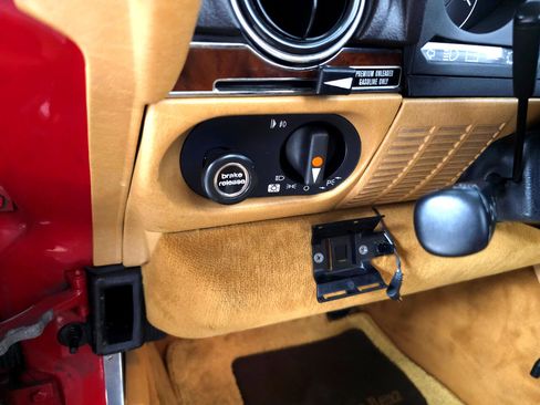 Used 1989 Mercedes-Benz 560 SL image 36