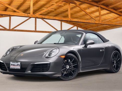 Used 2017 Porsche 911 Carrera image 2