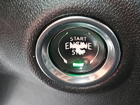 Used 2021 Chevrolet Silverado 1500 LT Trail Boss w/ Convenience Package II AWD/4WD image 19
