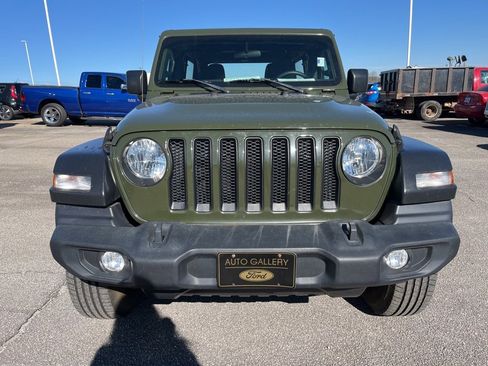 Used 2020 Jeep Wrangler Unlimited Sport image 2