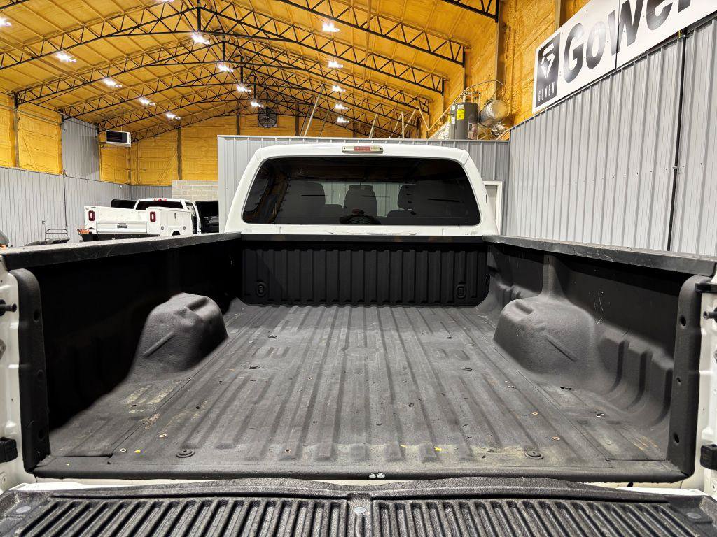 Used 2015 Ford F250 XL w/ Camper Package AWD/4WD image 22