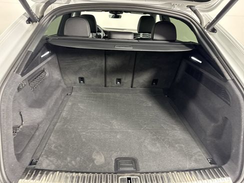 Used 2021 Audi Q8 Prestige AWD/4WD image 35