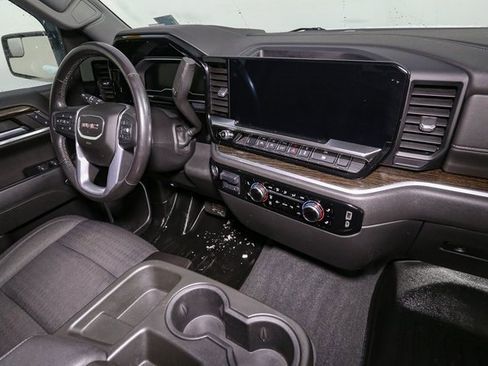 Used 2022 GMC Sierra 1500 Elevation image 17