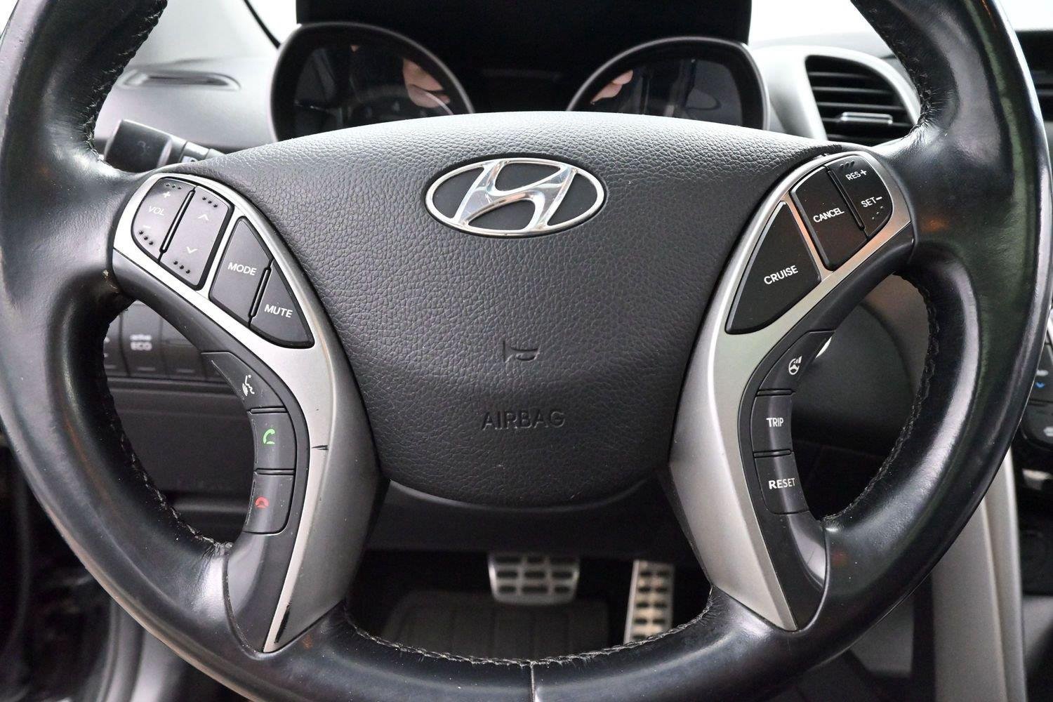 Used 2013 Hyundai Elantra GT w/ Style Pkg FWD image 15
