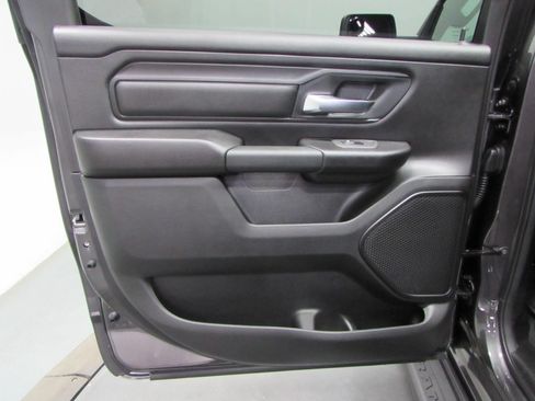New 2026 RAM 1500 Express AWD/4WD image 14